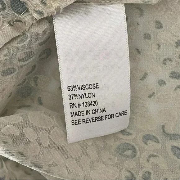 Etcetera Ruffle Sleeveless Animal Print Neutral Top Women Blouse Size 2 - Picture 7 of 7